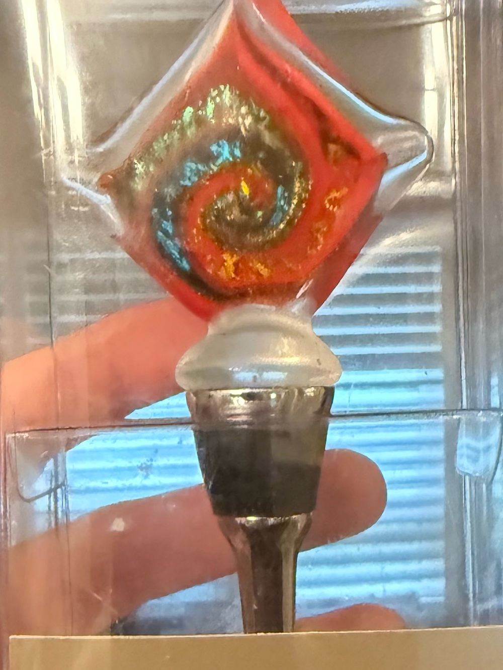Decorative Red Spiral Glass Bottle Stopper by